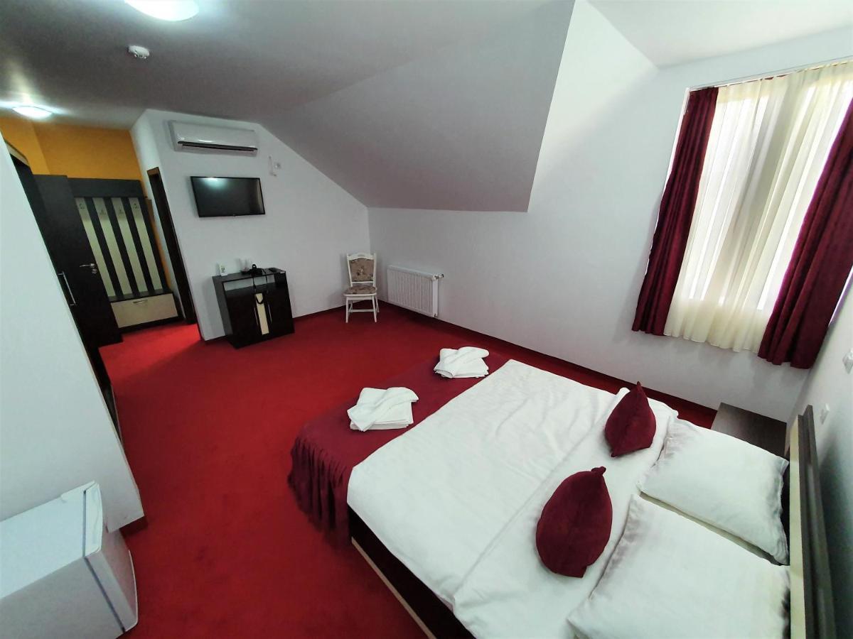 Ari Events Hotel Caseiu ภายนอก รูปภาพ