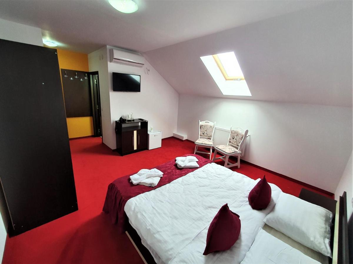 Ari Events Hotel Caseiu ภายนอก รูปภาพ